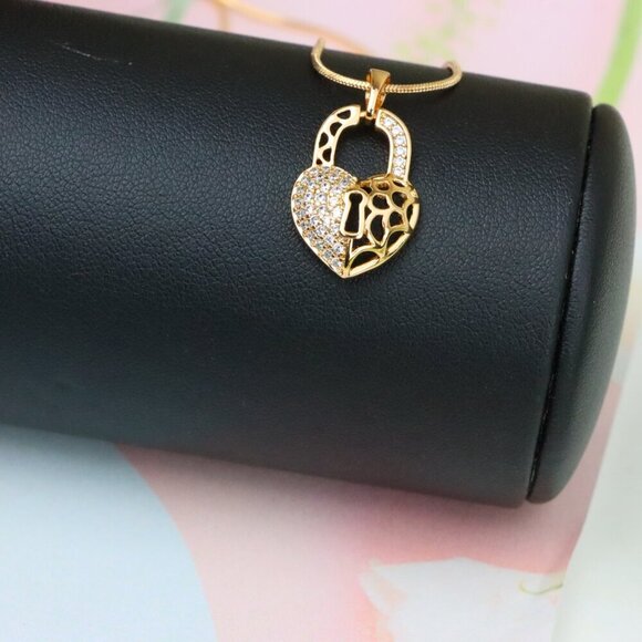 "Rose Gold Heart Lock Pendant with Crystal Accents and Cutout Design, XPPT1252 - Picture 5 of 12